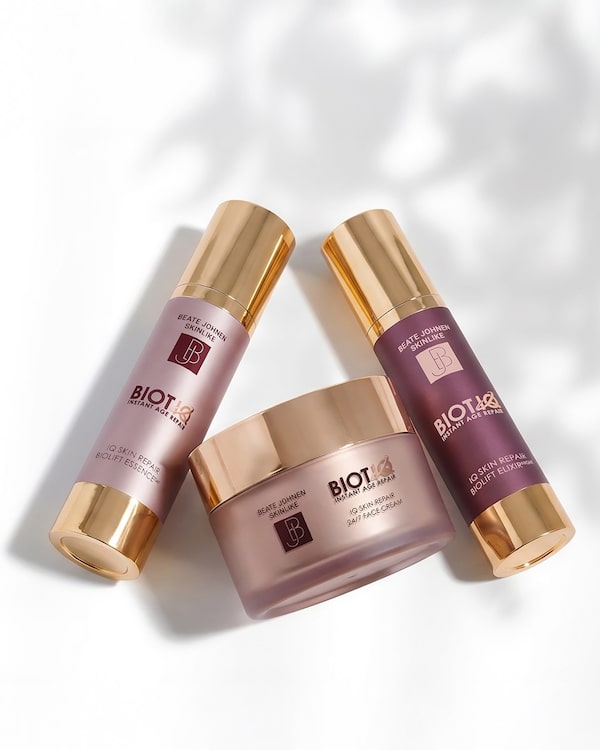 Background for Strahlende&nbsp;Haut&nbsp;rund&nbsp;um&nbsp;die&nbsp;Uhr&nbsp;🌙☀️&nbsp;Kombiniere&nbsp;die&nbsp;Day&nbsp;&&nbsp;Night&nbsp;Pflege&nbsp;mit&nbsp;der&nbsp;24/7&nbsp;Face&nbsp;Cream&nbsp;von&nbsp;SKINLIKE&nbsp;Biotiq&nbsp;für&nbsp;eine&nbsp;perfekte&nbsp;Beauty-Routine.&nbsp;🤎