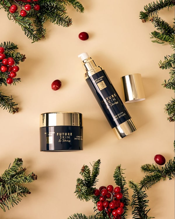 Background for Wie&nbsp;Silvester&nbsp;für&nbsp;deine&nbsp;Haut!😍&nbsp;Die&nbsp;Face&nbsp;Cream&nbsp;und&nbsp;das&nbsp;Gesichtskonzentrat&nbsp;aus&nbsp;der&nbsp;SKINLIKE&nbsp;FUTURE&nbsp;SKIN&nbsp;Linie&nbsp;schenken&nbsp;revitalisierende,&nbsp;tiefenwirksame&nbsp;Pflege&nbsp;mit&nbsp;glättendem&nbsp;Sofort-Effekt.&nbsp;✨️