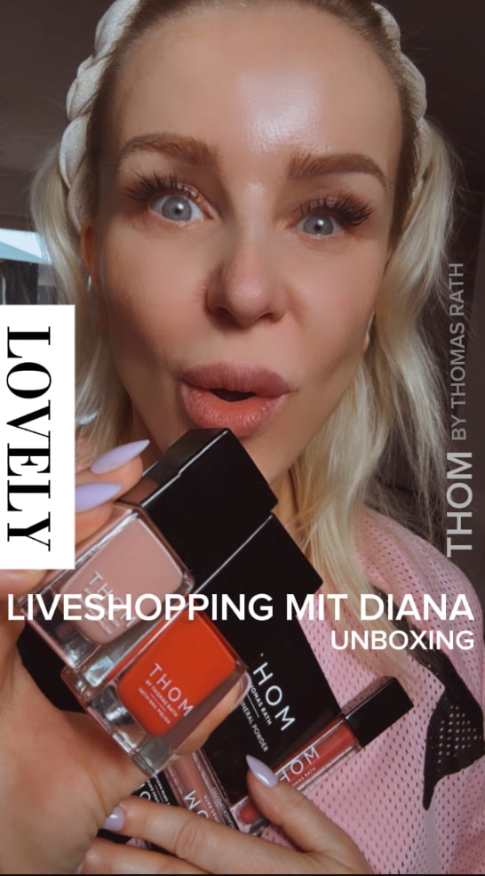 Background for Meine&nbsp;lieben&nbsp;LOVELYS,&nbsp;morgen&nbsp;Sonntag&nbsp;11&nbsp;Uhr&nbsp;mach&nbsp;ich&nbsp;zum&nbsp;allerersten&nbsp;Mal&nbsp;mit&nbsp;euch&nbsp;gemeinsam&nbsp;ein&nbsp;sogenanntes&nbsp;„Unboxing“&nbsp;mit&nbsp;der&nbsp;neuen&nbsp;Beauty-Linie&nbsp;von&nbsp;Thomas&nbsp;Rath&nbsp;🤩<br/><br/>Wir&nbsp;packen&nbsp;gemeinsam&nbsp;aus,&nbsp;testen&nbsp;live&nbsp;im&nbsp;Stream&nbsp;…&nbsp;(ich&nbsp;teste&nbsp;nichts&nbsp;vorher)&nbsp;Will,&nbsp;dass&nbsp;wir&nbsp;diesen&nbsp;1.Moment&nbsp;miteinander&nbsp;teilen&nbsp;💞<br/><br/>Und&nbsp;natürlich&nbsp;kannst&nbsp;du&nbsp;alles&nbsp;zu&nbsp;besonderen&nbsp;Preisen&nbsp;bei&nbsp;mir&nbsp;dann&nbsp;shoppen&nbsp;😇&nbsp;<br/><br/>Sei&nbsp;dabei!!!&nbsp;Freue&nbsp;mich&nbsp;riesig&nbsp;auf&nbsp;dich&nbsp;..&nbsp;und&nbsp;unser&nbsp;gemeinsames&nbsp;Vorhaben&nbsp;🎁💄&nbsp;Deine&nbsp;Diana💛