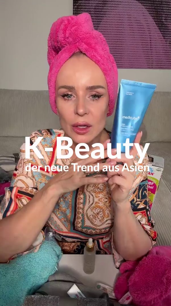 Schon&nbsp;mal&nbsp;Korean&nbsp;Beauty&nbsp;ausprobiert&nbsp;?<br/>Nein&nbsp;?<br/>Dann&nbsp;klick&nbsp;mal&nbsp;in&nbsp;mein&nbsp;Video&nbsp;und&nbsp;schau&nbsp;dir&nbsp;an,&nbsp;was&nbsp;K-Beauty&nbsp;kann&nbsp;!