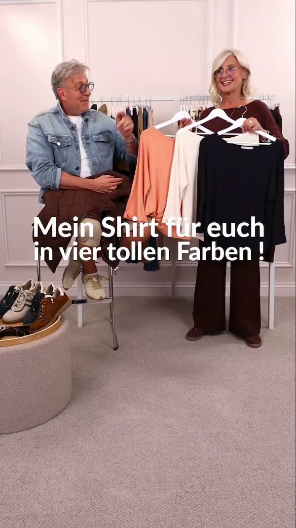Mein&nbsp;Shirt&nbsp;in&nbsp;diesen&nbsp;vier&nbsp;tollen&nbsp;Farben&nbsp;war&nbsp;im&nbsp;Livestream&nbsp;euer&nbsp;absoluter&nbsp;Lieblings-Artikel.<br/>Für&nbsp;alle,&nbsp;die&nbsp;es&nbsp;nicht&nbsp;sehen&nbsp;konnten,&nbsp;klickt&nbsp;in&nbsp;mein&nbsp;Kurzvideo&nbsp;rein&nbsp;und&nbsp;sichert&nbsp;euch&nbsp;noch&nbsp;eines,&nbsp;bevor&nbsp;es&nbsp;ausverkauft&nbsp;ist&nbsp;!