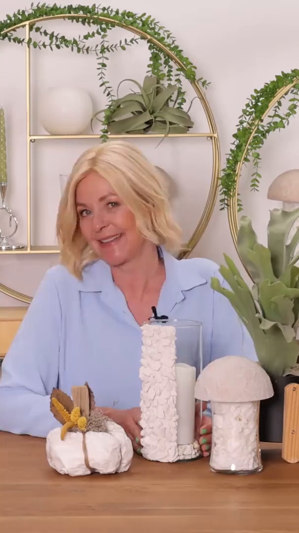 🎨&nbsp;Lust&nbsp;auf&nbsp;kreative&nbsp;DIYs&nbsp;und&nbsp;Inspiration?&nbsp;In&nbsp;der&nbsp;HSE&nbsp;Kreativwelt&nbsp;auf&nbsp;YouTube&nbsp;erwarten&nbsp;dich&nbsp;tolle&nbsp;Projekte,&nbsp;Tipps&nbsp;&&nbsp;Anleitungen&nbsp;rund&nbsp;ums&nbsp;Selbermachen.&nbsp;✂️🖌️<br/><br/>https://www.youtube.com/@HSEKreativwelt/videos&nbsp;⬅️&nbsp;Kopieren&nbsp;und&nbsp;bei&nbsp;Google&nbsp;eingeben&nbsp;oder&nbsp;bei&nbsp;Youtube&nbsp;direkt&nbsp;nach&nbsp;HSEKreativwelt&nbsp;suchen.&nbsp;Viel&nbsp;Spaß!