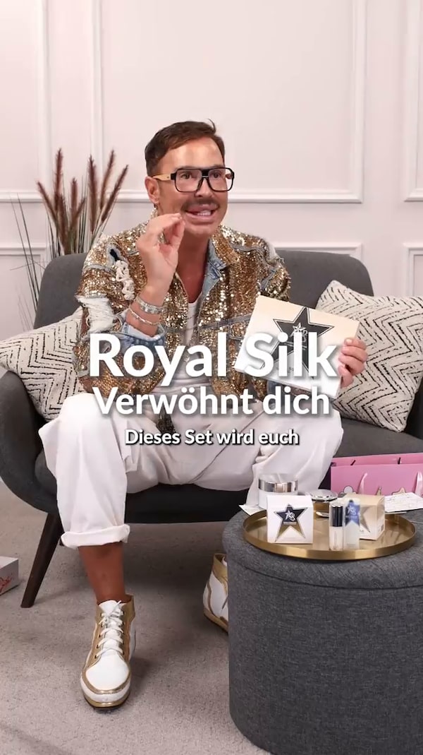 Das&nbsp;Royal&nbsp;Silk&nbsp;Ageless&nbsp;Skin&nbsp;Cocoon&nbsp;Allover&nbsp;Treatment&nbsp;macht&nbsp;deine&nbsp;Pflegeroutine&nbsp;zum&nbsp;kleinen&nbsp;Luxusritual.&nbsp;✨<br/>Hochkonzentrierte&nbsp;Ampullen&nbsp;und&nbsp;ein&nbsp;kühlender&nbsp;Eye&nbsp;Roll-On&nbsp;versorgen&nbsp;Gesicht,&nbsp;Hals&nbsp;und&nbsp;Dekolleté&nbsp;mit&nbsp;Feuchtigkeit&nbsp;und&nbsp;schenken&nbsp;ein&nbsp;geschmeidiges&nbsp;Hautgefühl.&nbsp;💧