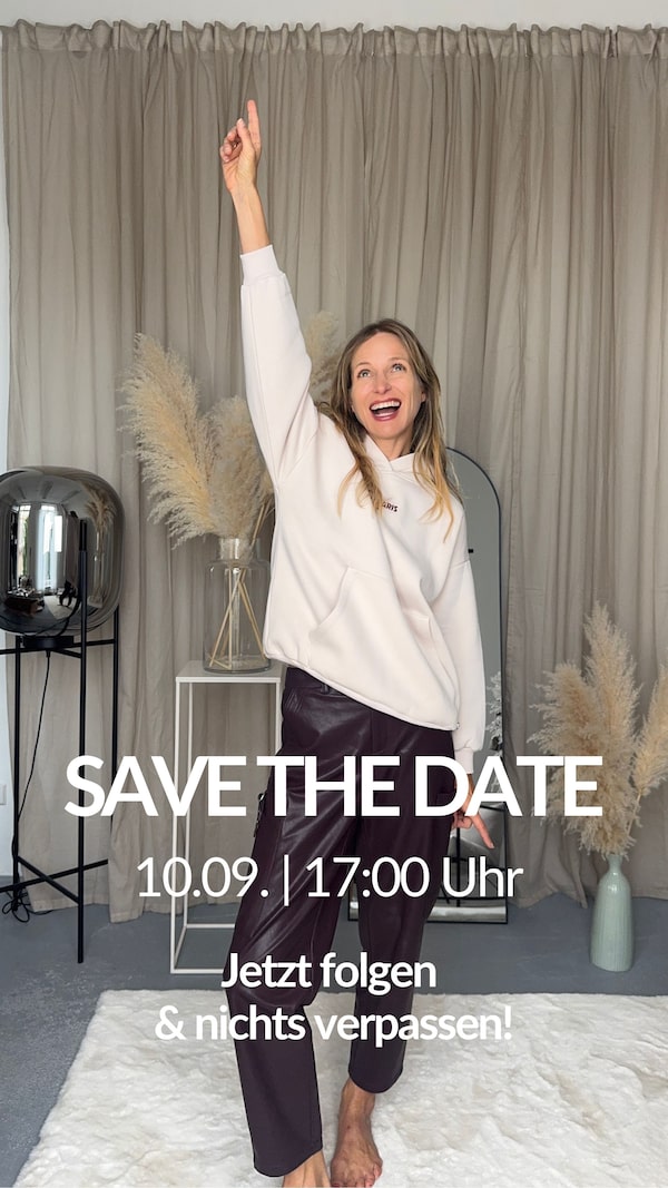 ✨&nbsp;Launch&nbsp;im&nbsp;Livestream&nbsp;✨&nbsp;Mein&nbsp;Tipp:&nbsp;am&nbsp;besten&nbsp;hier&nbsp;direkt&nbsp;bei&nbsp;der&nbsp;Premiere&nbsp;dabei&nbsp;sein&nbsp;💛&nbsp;Ich&nbsp;freu&nbsp;mich&nbsp;sehr&nbsp;auf&nbsp;den&nbsp;Hoodie,&nbsp;er&nbsp;ist&nbsp;viiiieeel&nbsp;vielseiter&nbsp;als&nbsp;die&nbsp;meisten&nbsp;denken,&nbsp;absolutes&nbsp;Lieblingsteil!<br/><br/>Einfach&nbsp;auf&nbsp;den&nbsp;➕-Button&nbsp;neben&nbsp;dem&nbsp;Profilbild&nbsp;klicken&nbsp;und&nbsp;ihr&nbsp;werdet&nbsp;benachrichtigt,&nbsp;wenn's&nbsp;losgeht&nbsp;🎉&nbsp;Ich&nbsp;freu&nbsp;mich&nbsp;auf&nbsp;euch!