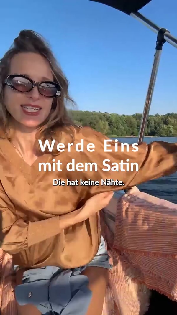 Satin-Bluse&nbsp;für&nbsp;pure&nbsp;Timeless&nbsp;Eleganz.&nbsp;<br/>Office&nbsp;bis&nbsp;Dinner,&nbsp;du&nbsp;siehst&nbsp;immer&nbsp;direkt&nbsp;perfekt&nbsp;aus.&nbsp;✨🖤<br/><br/>✨&nbsp;Folgen&nbsp;&&nbsp;immer&nbsp;live&nbsp;dabei&nbsp;sein!<br/>(einfach&nbsp;auf&nbsp;das&nbsp;✚&nbsp;neben&nbsp;meinem&nbsp;Profilbild&nbsp;klicken)&nbsp;🎉