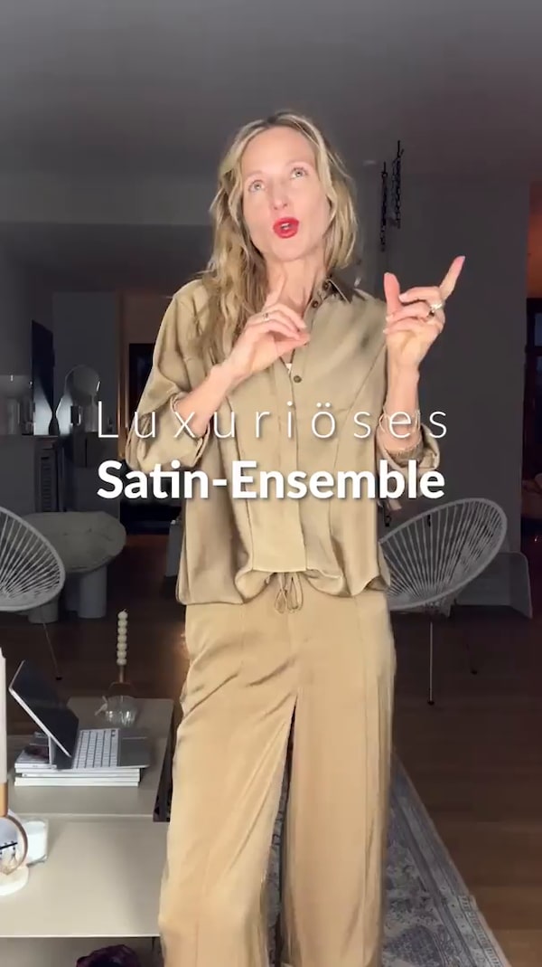 ✨&nbsp;Luxuriöses&nbsp;Satin-Ensemble&nbsp;für&nbsp;stilvolle&nbsp;Entspannung.&nbsp;Dieses&nbsp;2-teilige&nbsp;Satin&nbsp;Set&nbsp;bietet&nbsp;höchsten&nbsp;Tragekomfort&nbsp;mit&nbsp;eleganter&nbsp;Bluse&nbsp;und&nbsp;bequemer&nbsp;Hose.&nbsp;🌟&nbsp;Vielseitig&nbsp;kombinierbar&nbsp;für&nbsp;Alltag&nbsp;und&nbsp;besondere&nbsp;Anlässe&nbsp;–&nbsp;hol&nbsp;dir&nbsp;deinen&nbsp;Hauch&nbsp;von&nbsp;Luxus!&nbsp;💖<br/><br/>&nbsp;Lass&nbsp;gerne&nbsp;ein&nbsp;Like&nbsp;da&nbsp;💗&nbsp;und&nbsp;klick&nbsp;auf&nbsp;den&nbsp;➕&nbsp;Button&nbsp;neben&nbsp;meinem&nbsp;Profilbild,&nbsp;um&nbsp;nichts&nbsp;zu&nbsp;verpassen!
