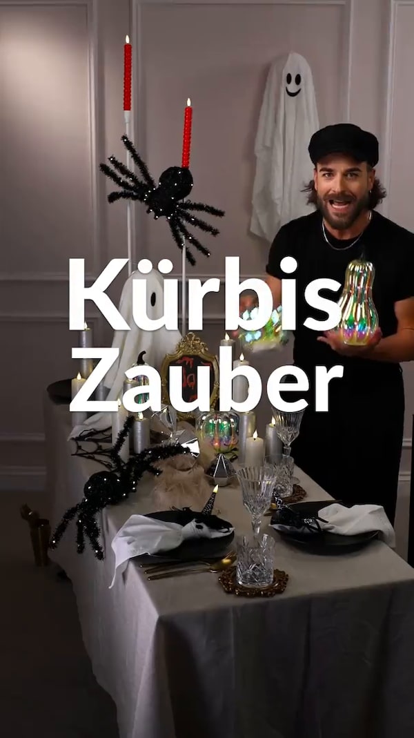 🌈✨&nbsp;Doppelter&nbsp;Regenbogen,&nbsp;doppelter&nbsp;Wow-Effekt!<br/>Unsere&nbsp;Glas-Kürbisse&nbsp;bringen&nbsp;mit&nbsp;ihrem&nbsp;Leuchten&nbsp;sofort&nbsp;Farbe&nbsp;und&nbsp;Magie&nbsp;in&nbsp;dein&nbsp;Zuhause.&nbsp;🎃💫&nbsp;Als&nbsp;2er-Set&nbsp;ein&nbsp;echtes&nbsp;Highlight<br/><br/>Folge&nbsp;mir,&nbsp;um&nbsp;keine&nbsp;weiteren&nbsp;Deko&nbsp;Tipps&nbsp;zu&nbsp;verpassen!&nbsp;&nbsp;&nbsp;&nbsp;:)