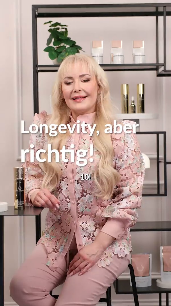 Longevity&nbsp;kann&nbsp;überwältigend&nbsp;sein&nbsp;—&nbsp;30+&nbsp;Supplements&nbsp;&&nbsp;Cremes&nbsp;mit&nbsp;unterschiedlichen&nbsp;Wirkstoffen.&nbsp;Unsere&nbsp;Produkte&nbsp;sind&nbsp;clean,&nbsp;mikroplastikfrei,&nbsp;Made&nbsp;in&nbsp;Germany&nbsp;und&nbsp;evidenzbasiert.&nbsp;🌿🇩🇪🔬<br/><br/>Folge&nbsp;mir&nbsp;in&nbsp;der&nbsp;App&nbsp;und&nbsp;erhalte&nbsp;eine&nbsp;Erinnerung,&nbsp;sobald&nbsp;ich&nbsp;live&nbsp;bin&nbsp;—&nbsp;dann&nbsp;besprechen&nbsp;wir&nbsp;persönlich,&nbsp;verständlich&nbsp;und&nbsp;ohne&nbsp;Fachchinesisch,&nbsp;welche&nbsp;Produkte&nbsp;für&nbsp;dich&nbsp;wirklich&nbsp;funktionieren.&nbsp;🔔✨