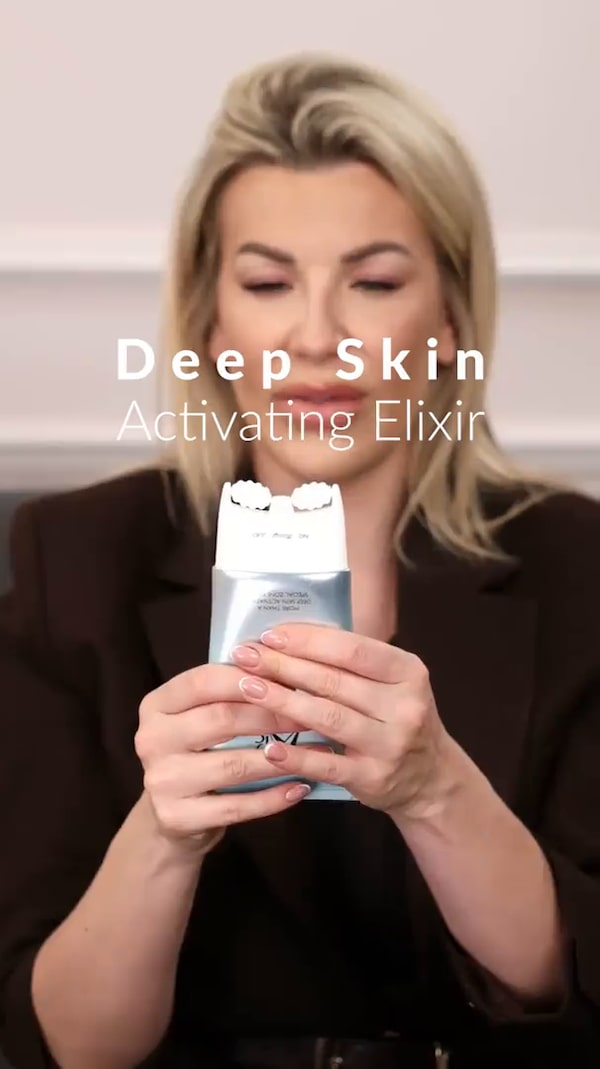 ✨&nbsp;Entdecke&nbsp;das&nbsp;Deep&nbsp;Skin&nbsp;Activating&nbsp;Special&nbsp;Zone&nbsp;Elixir!&nbsp;Diese&nbsp;intensiv&nbsp;pflegende&nbsp;Creme&nbsp;wurde&nbsp;speziell&nbsp;für&nbsp;Hals,&nbsp;Dekolleté,&nbsp;Arme&nbsp;und&nbsp;Beine&nbsp;entwickelt.&nbsp;Sie&nbsp;glättet&nbsp;die&nbsp;Hautoberfläche&nbsp;und&nbsp;polstert&nbsp;von&nbsp;innen&nbsp;auf.&nbsp;🌟&nbsp;Mit&nbsp;dem&nbsp;Massagekopf&nbsp;kannst&nbsp;du&nbsp;die&nbsp;Mikrozirkulation&nbsp;anregen&nbsp;und&nbsp;den&nbsp;straffenden&nbsp;Effekt&nbsp;sichtbar&nbsp;verstärken.&nbsp;Für&nbsp;mehr&nbsp;Flexibilität,&nbsp;Spannkraft&nbsp;und&nbsp;eine&nbsp;gefestigte&nbsp;Haut!&nbsp;💖