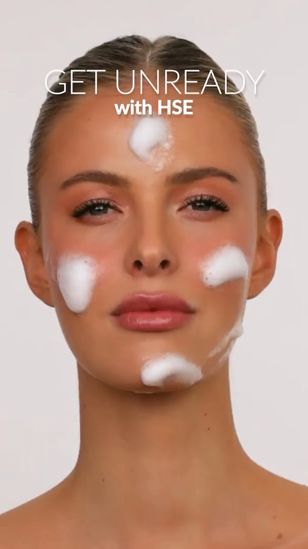 Abschalten,&nbsp;abschminken,&nbsp;auftanken&nbsp;💆‍♀️&nbsp;Mein&nbsp;Cleansing&nbsp;Foam&nbsp;ist&nbsp;dein&nbsp;Self-Care-Moment&nbsp;vor&nbsp;dem&nbsp;Schlaf&nbsp;–&nbsp;sanft,&nbsp;beruhigend&nbsp;und&nbsp;genau&nbsp;das,&nbsp;was&nbsp;deine&nbsp;Haut&nbsp;jetzt&nbsp;braucht.