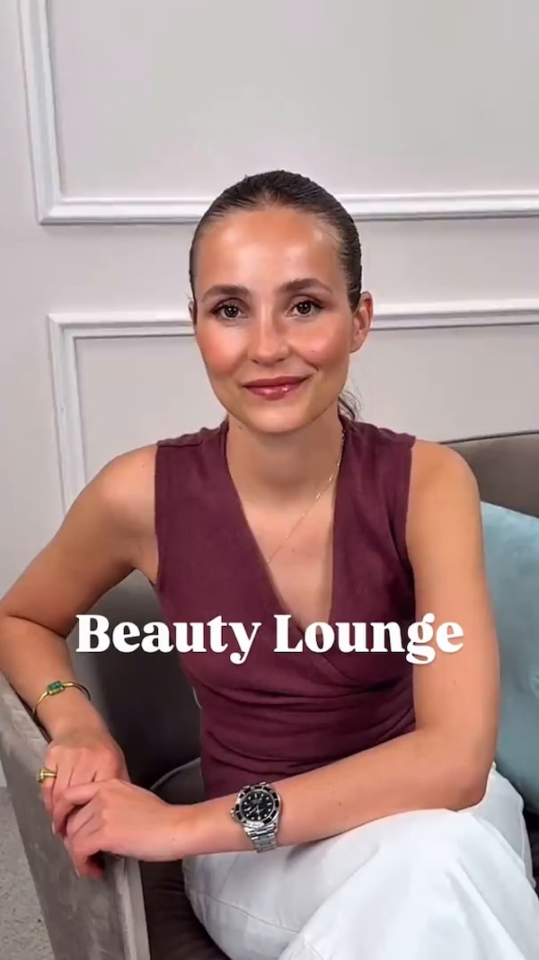 Was&nbsp;ist&nbsp;die&nbsp;Beauty&nbsp;Lounge?✨<br/>Jeden&nbsp;ersten&nbsp;Mittwoch&nbsp;im&nbsp;Monat&nbsp;kommen&nbsp;Beauty-&nbsp;Experten&nbsp;zusammen,&nbsp;bringen&nbsp;neue&nbsp;Marken&nbsp;&&nbsp;Produkte&nbsp;mit&nbsp;und&nbsp;sprechen&nbsp;über&nbsp;die&nbsp;neusten&nbsp;Beauty-Trends.<br/>&nbsp;<br/>Folge&nbsp;jetzt,&nbsp;um&nbsp;nichts&nbsp;zu&nbsp;verpassen&nbsp;(einfach&nbsp;auf&nbsp;das&nbsp;+&nbsp;neben&nbsp;dem&nbsp;Profilbild&nbsp;klicken)💖