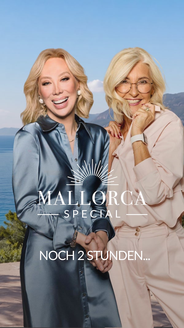 ➕&nbsp;Schnell&nbsp;noch&nbsp;folgen&nbsp;&&nbsp;dabei&nbsp;sein!&nbsp;💙&nbsp;&nbsp;Cheré&nbsp;und&nbsp;ich&nbsp;machen&nbsp;uns&nbsp;gemütlich&nbsp;ready&nbsp;für&nbsp;die&nbsp;große&nbsp;TV-Show&nbsp;morgen&nbsp;✨&nbsp;Freut&nbsp;ihr&nbsp;euch&nbsp;auch&nbsp;schon&nbsp;so&nbsp;sehr&nbsp;wie&nbsp;wir?
