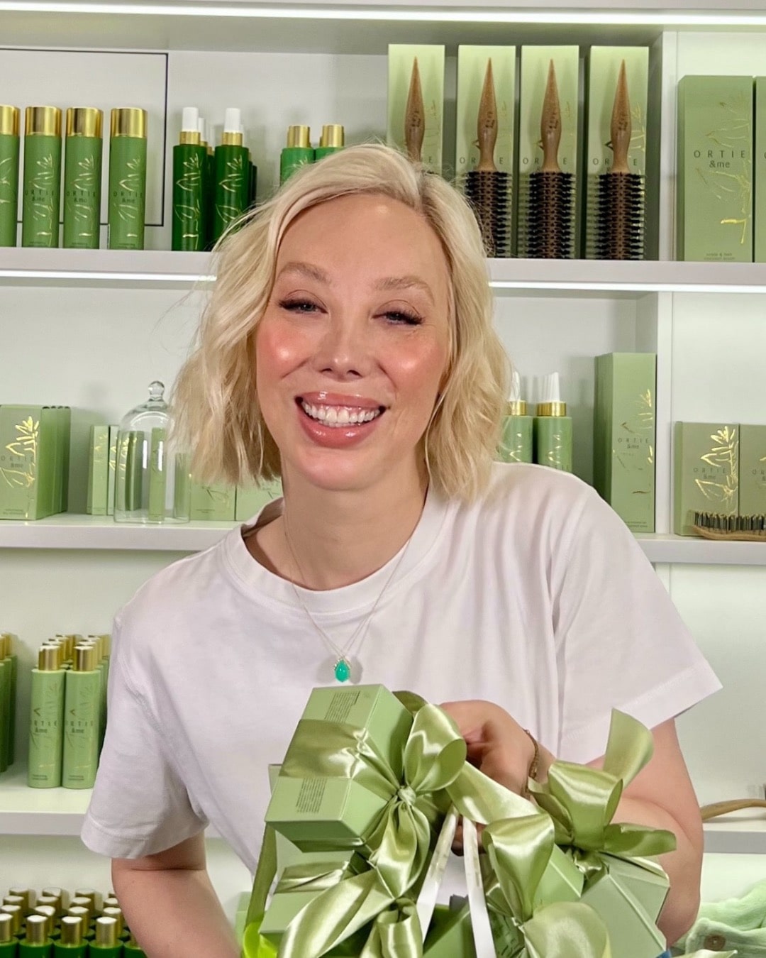 „Sonnentag für dein Haar: Volumen & Kopfhautpflege!“