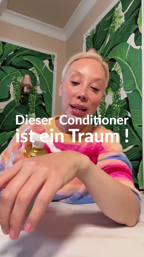 Dieser&nbsp;Conditioner&nbsp;ist&nbsp;ein&nbsp;Traum,&nbsp;klicke&nbsp;in&nbsp;mein&nbsp;Video,&nbsp;ich&nbsp;erkläre&nbsp;dir&nbsp;kurz&nbsp;was&nbsp;da&nbsp;für&nbsp;tolle&nbsp;Inhaltstoffe&nbsp;drinnen&nbsp;sind&nbsp;!