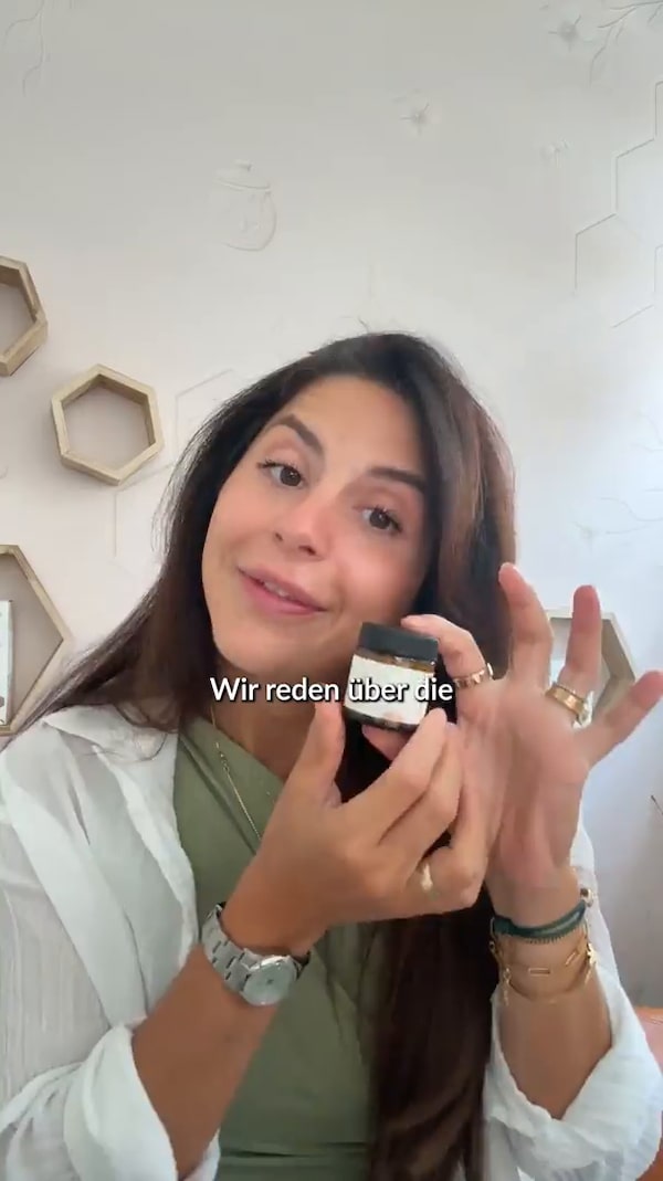 Meine&nbsp;Propolis&nbsp;Deocreme,&nbsp;ohne&nbsp;Schwermetale&nbsp;und&nbsp;nur&nbsp;natürliche&nbsp;Inhaltsstoffe,&nbsp;sorgt&nbsp;für&nbsp;ein&nbsp;angenehmes&nbsp;Gefühl&nbsp;und&nbsp;rieht&nbsp;absolut&nbsp;himmlisch&nbsp;🐝💛
