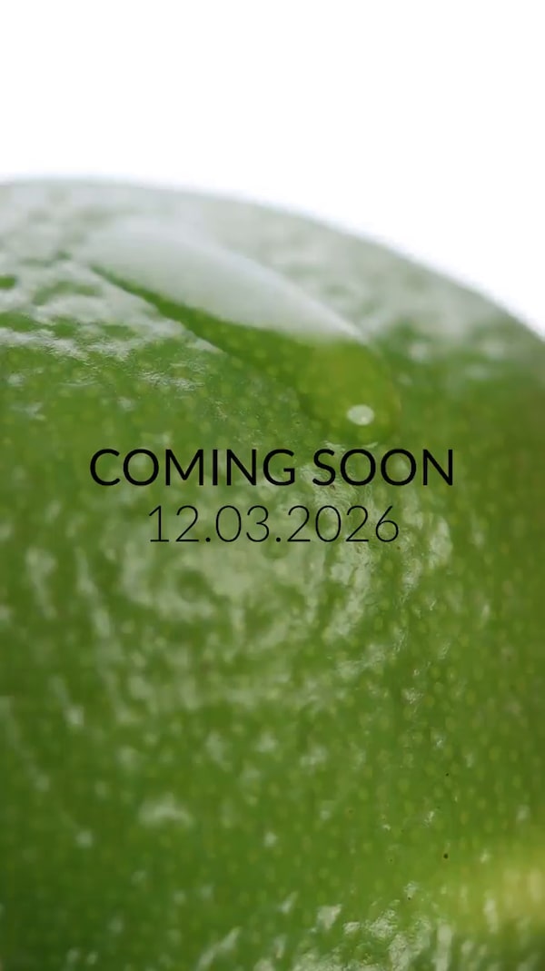 Brightening&nbsp;und&nbsp;Refreshing.&nbsp;Ein&nbsp;paar&nbsp;Tropfen&nbsp;–&nbsp;und&nbsp;dein&nbsp;Glow-Level&nbsp;bekommt&nbsp;ein&nbsp;Upgrade&nbsp;✨<br/><br/>Mehr&nbsp;verraten&nbsp;wir&nbsp;noch&nbsp;nicht&nbsp;…&nbsp;aber&nbsp;wenn&nbsp;deine&nbsp;Haut&nbsp;auf&nbsp;Frische&nbsp;und&nbsp;einen&nbsp;echten&nbsp;Boost&nbsp;steht,&nbsp;solltest&nbsp;du&nbsp;dir&nbsp;dieses&nbsp;Datum&nbsp;merken:<br/><br/>✨&nbsp;12.03.2026&nbsp;✨<br/><br/>Verpass&nbsp;es&nbsp;nicht&nbsp;–&nbsp;folge&nbsp;uns&nbsp;jetzt&nbsp;und&nbsp;sei&nbsp;ganz&nbsp;vorne&nbsp;dabei,&nbsp;wenn&nbsp;das&nbsp;Geheimnis&nbsp;gelüftet&nbsp;wird.<br/>(Einfach&nbsp;auf&nbsp;das&nbsp;✚&nbsp;neben&nbsp;dem&nbsp;Profil&nbsp;klicken.)<br/><br/>Kleiner&nbsp;Tipp:&nbsp;Man&nbsp;sagt,&nbsp;gute&nbsp;Dinge&nbsp;kommen&nbsp;in&nbsp;kleinen&nbsp;Glasfläschchen&nbsp;…&nbsp;🍊